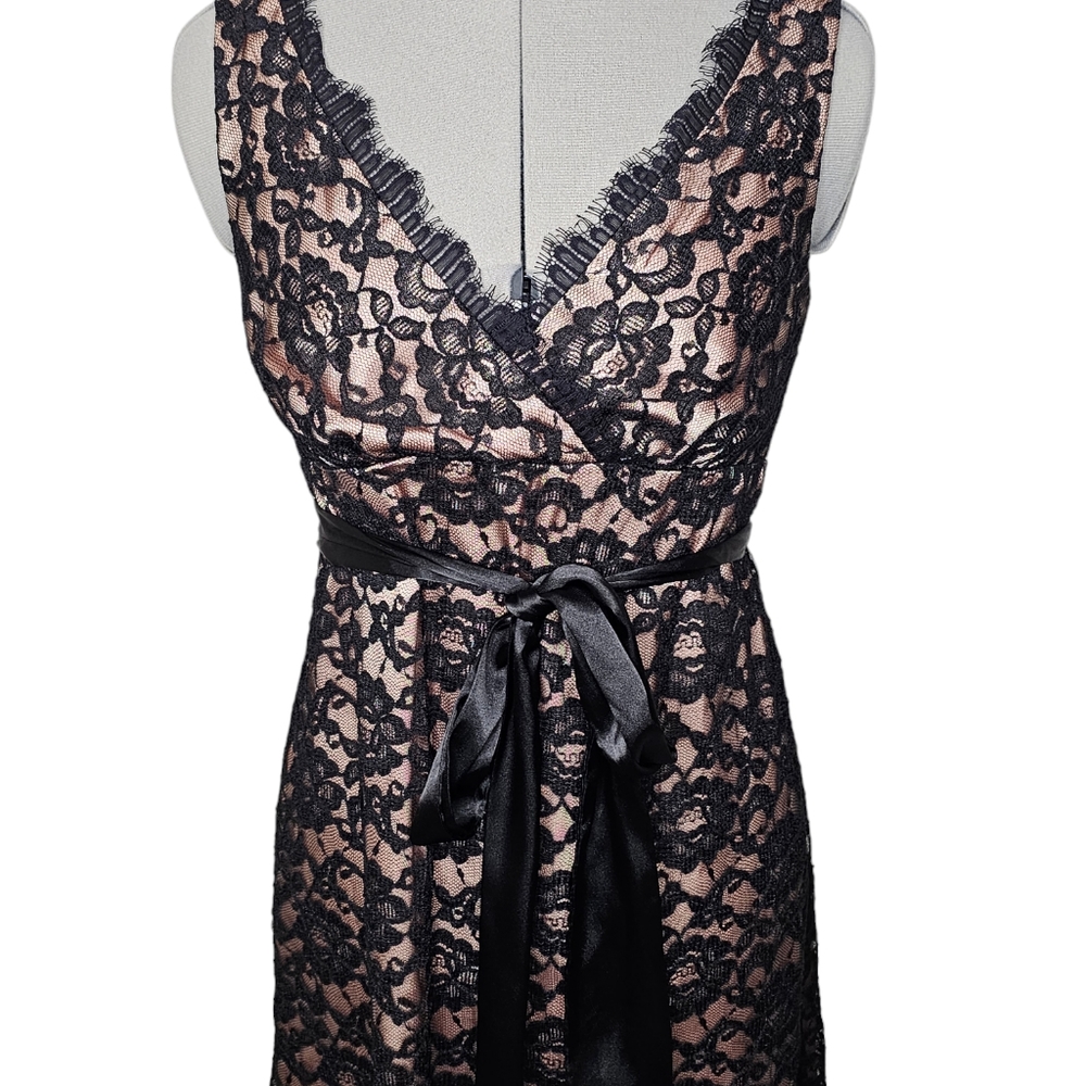 Classy Eliza J New York Black Lace & Nude Champagne Elegant Lady Cocktail Dress